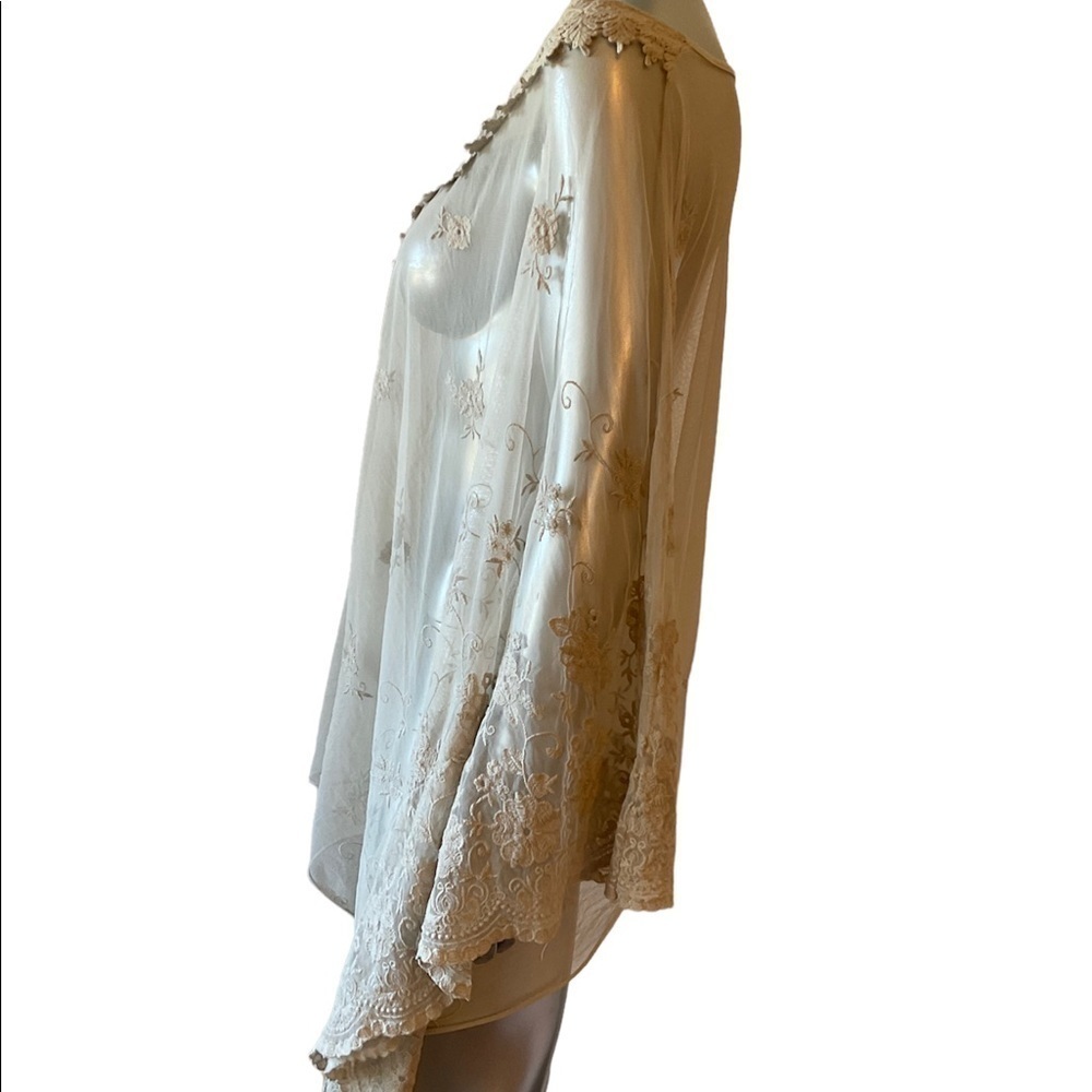 Vintage Made in Italy. Ecru.Sheer net lace butterfly sleeves long top.Sz 6-10?